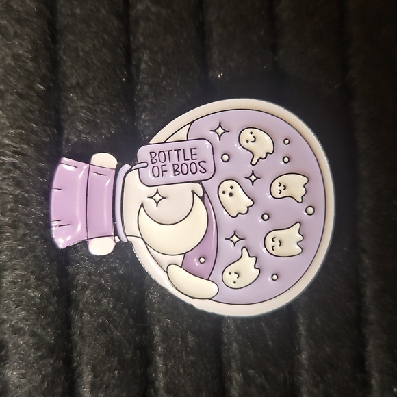 Bottle of Boos Ghost Potion Enamel Pin - Picture 1 of 4